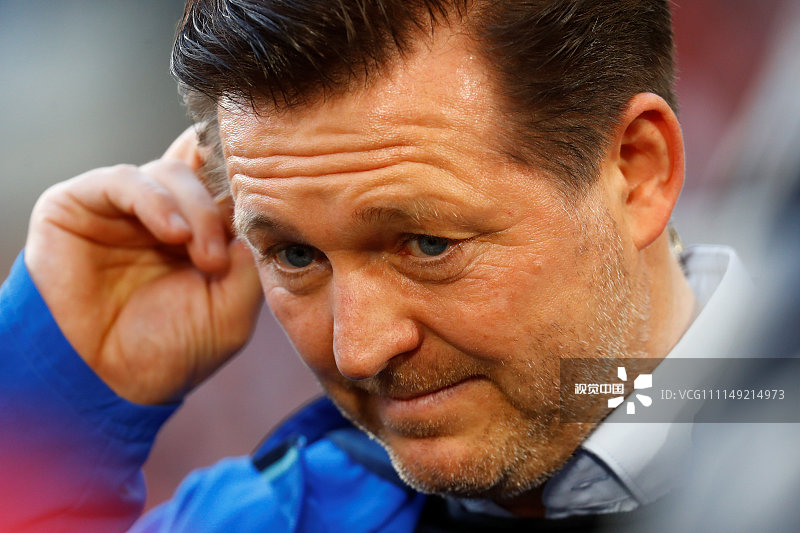 NBA总决赛赛程吃紧，斯图加特今晨防线松动，话题不断，阵容厚度经受考验(斯图加特球员)